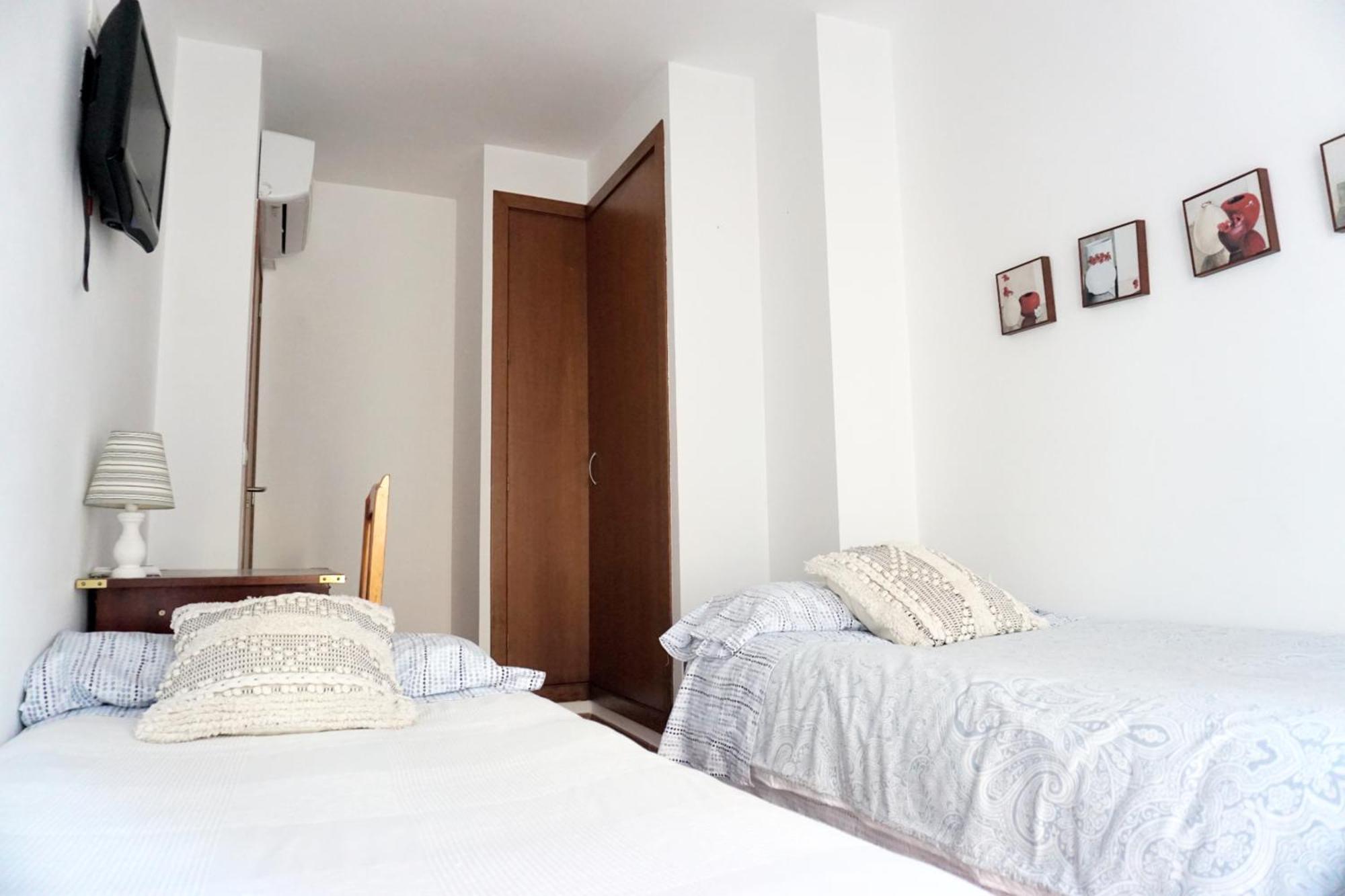 La Korolada Guesthouse Alicante Room photo